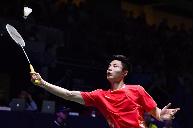 内表现出的 内表现出的