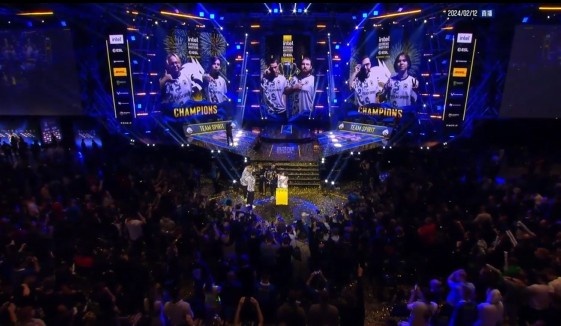 另一方面 另一方面